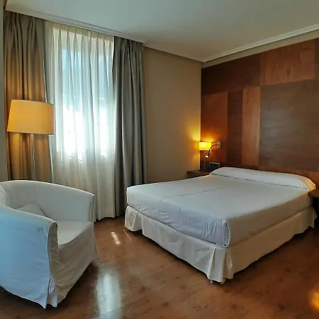 Hotel Picos De Europa