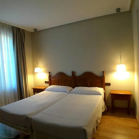 Hotel Picos De Europa 3*