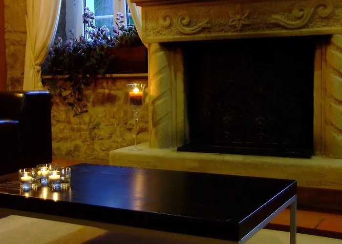 皮库斯德欧罗巴酒店 酒店 阿里纳斯·德·卡伯瑞勒斯